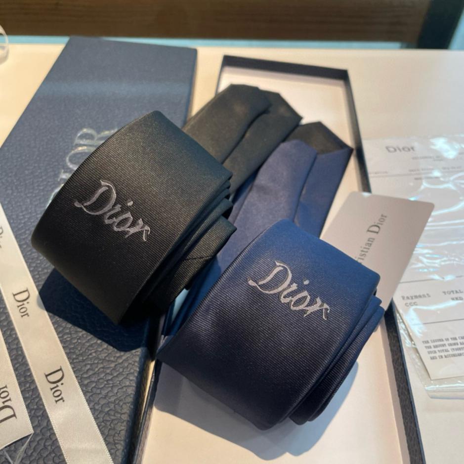 réplica,joyas,joyería,1:1,replica,fake,lujo,barato réplica,joyas,joyería,1:1,replica,fake,lujo,barato Nueva corbata de hombre Dior (VG89D)