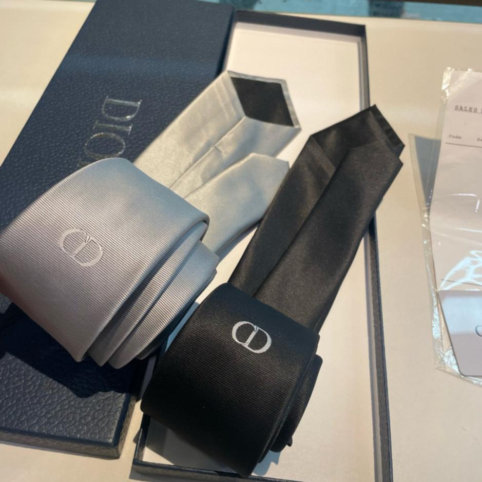 réplica,joyas,joyería,1:1,replica,fake,lujo,barato réplica,joyas,joyería,1:1,replica,fake,lujo,barato Nueva corbata para hombre de Dior (YE036)