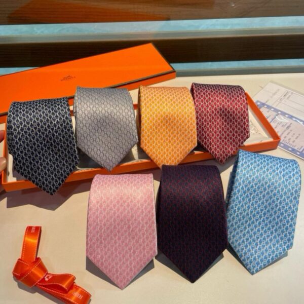 réplica,joyas,joyería,1:1,replica,fake,lujo,barato Corbata Hermès con la letra H para hombre, 100 % sarga de seda de primera calidad, hecha a mano y personalizada (3BHUR)