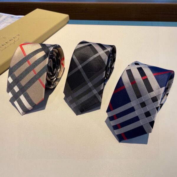 réplica,joyas,joyería,1:1,replica,fake,lujo,barato Corbata sincronizada Buberry, 100 % seda jacquard premium, hecha a mano y personalizada (ML6SS)