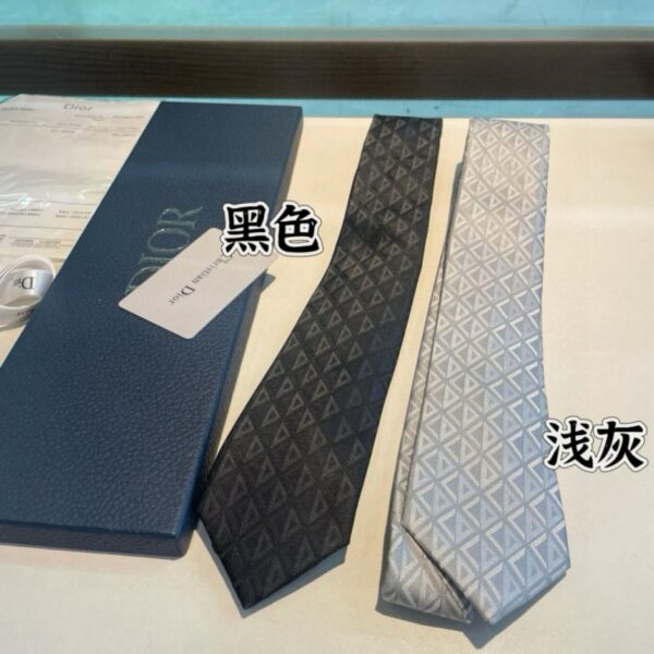 réplica,joyas,joyería,1:1,replica,fake,lujo,barato Nueva corbata de seda a cuadros Dior para hombre (NNHDN)
