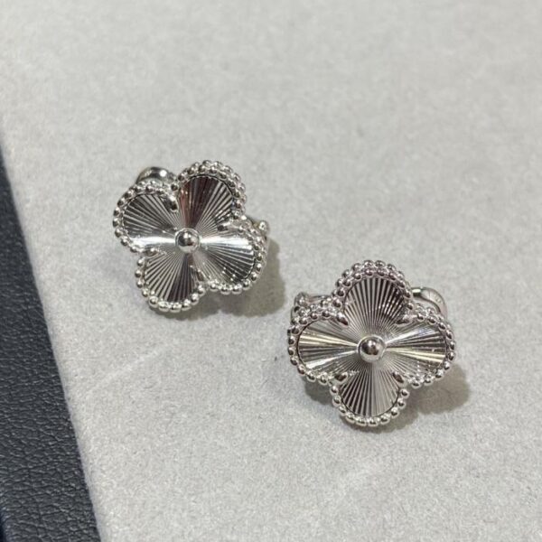 réplica,joyas,joyería,1:1,replica,fake,lujo,barato Pendientes Van Cleef & Arpels Heavy Industry con trébol de cuatro hojas, ZP, piedra de grado 5A (VM493)
