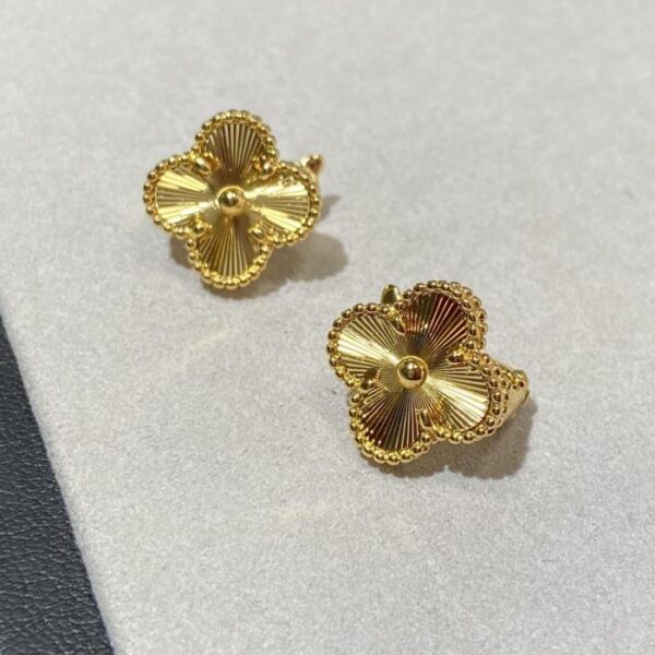réplica,joyas,joyería,1:1,replica,fake,lujo,barato Pendientes Van Cleef & Arpels Heavy Industry con trébol de cuatro hojas, ZP, piedra de grado 5A (XLH6G)