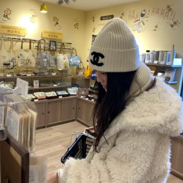 réplica,joyas,joyería,1:1,replica,fake,lujo,barato Gorro de punto de otoño e invierno de alta calidad del sitio web oficial de CHANEL (5AMW0)