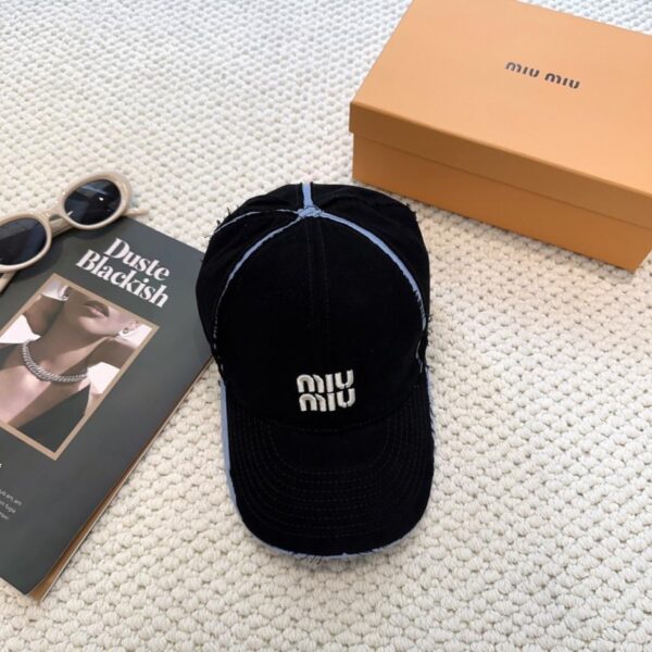 réplica,joyas,joyería,1:1,replica,fake,lujo,barato Gorra de béisbol bordada MIUMIU de alta gama, estilo nuevo (J3PN6)