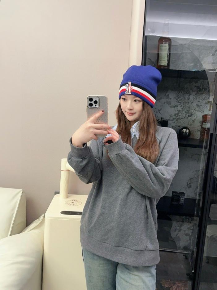 réplica,joyas,joyería,1:1,replica,fake,lujo,barato réplica,joyas,joyería,1:1,replica,fake,lujo,barato Gorro de punto unisex clásico de MONCLER (70 % lana, 30 % piel de conejo) (A0Y2I)