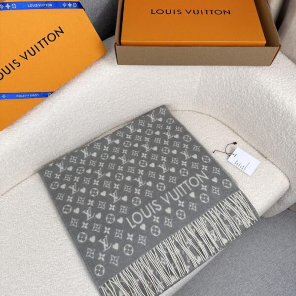 réplica,joyas,joyería,1:1,replica,fake,lujo,barato Bufanda larga de cachemir con bloques de color de Loewe. La serie de principios de otoño de Loewe lanza una nueva bufanda con letras estilo grafiti (B5Z2C).