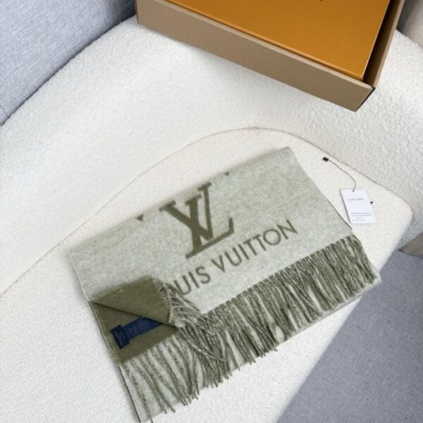 réplica,joyas,joyería,1:1,replica,fake,lujo,barato Louis Vuitton High Edition – Bufanda chal verde matcha (UT295)