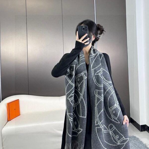 réplica,joyas,joyería,1:1,replica,fake,lujo,barato Bufanda nueva de Hermès (Geoff McFetridge) (HZMWV)