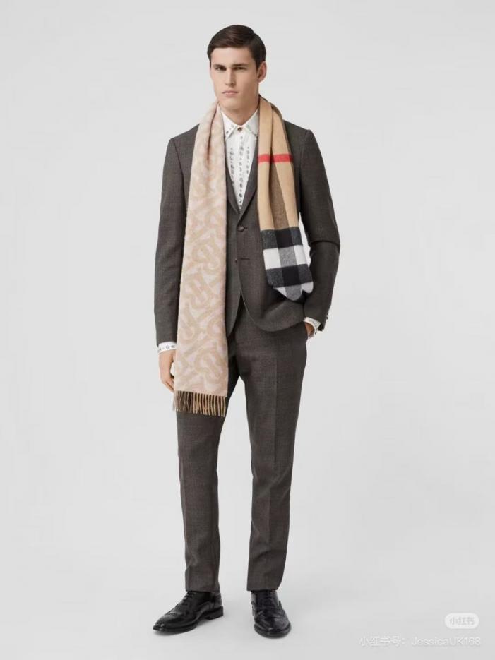réplica,joyas,joyería,1:1,replica,fake,lujo,barato réplica,joyas,joyería,1:1,replica,fake,lujo,barato Bufanda de cachemira jacquard de la colección TB Classic de Burberry (1GXHW)