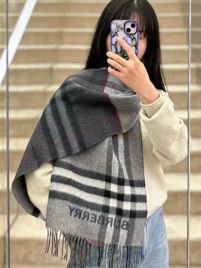 réplica,joyas,joyería,1:1,replica,fake,lujo,barato réplica,joyas,joyería,1:1,replica,fake,lujo,barato Bufanda de cachemira con bloques de color de Burberry (06AU1)