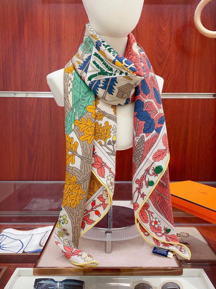réplica,joyas,joyería,1:1,replica,fake,lujo,barato réplica,joyas,joyería,1:1,replica,fake,lujo,barato Nuevo estilo de cachemira HERMES de lana de seda de doble cara del mismo color (R5MHU)