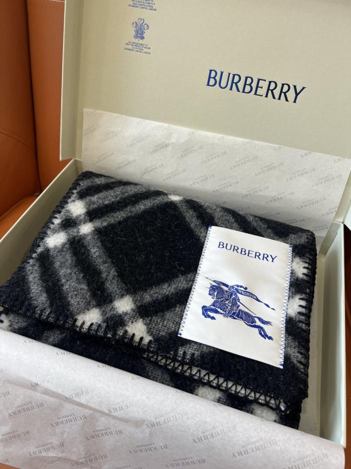 réplica,joyas,joyería,1:1,replica,fake,lujo,barato réplica,joyas,joyería,1:1,replica,fake,lujo,barato Bufanda Burberry 100% lana seleccionada, última versión, adecuada para hombre y mujer (YT298)