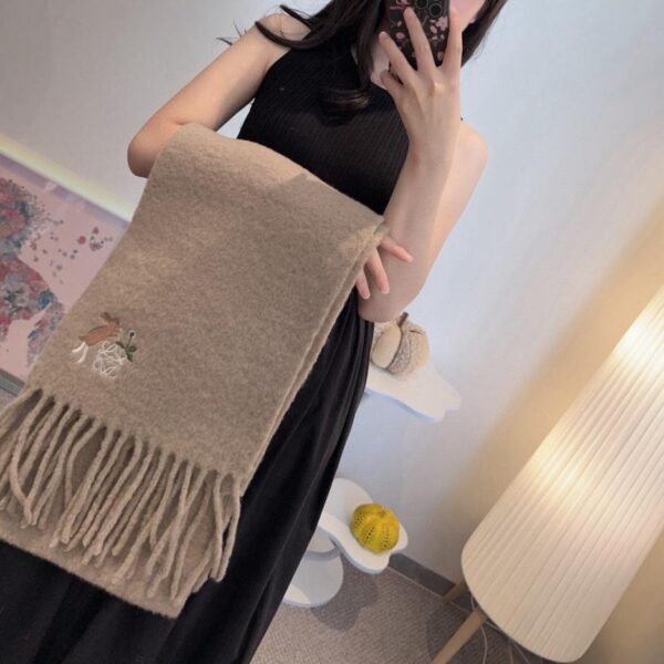 réplica,joyas,joyería,1:1,replica,fake,lujo,barato La nueva bufanda de mohair de Loewe (G77G2)