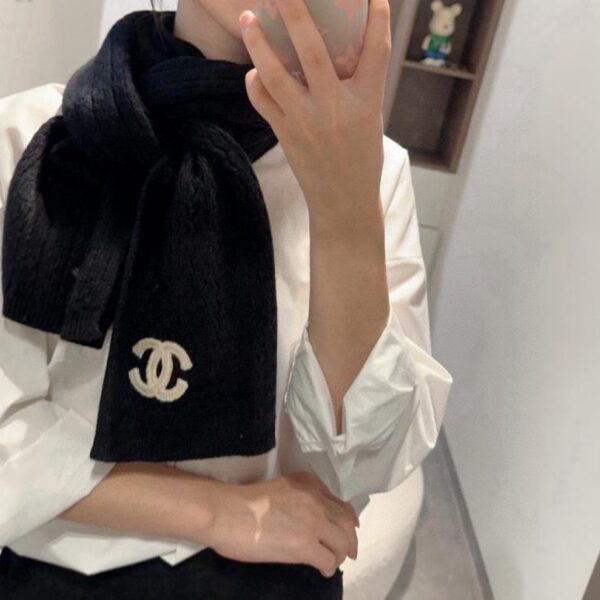 réplica,joyas,joyería,1:1,replica,fake,lujo,barato Bufanda larga de punto de cachemira bordada Chanel Otoño/Invierno 24b (AVG50)