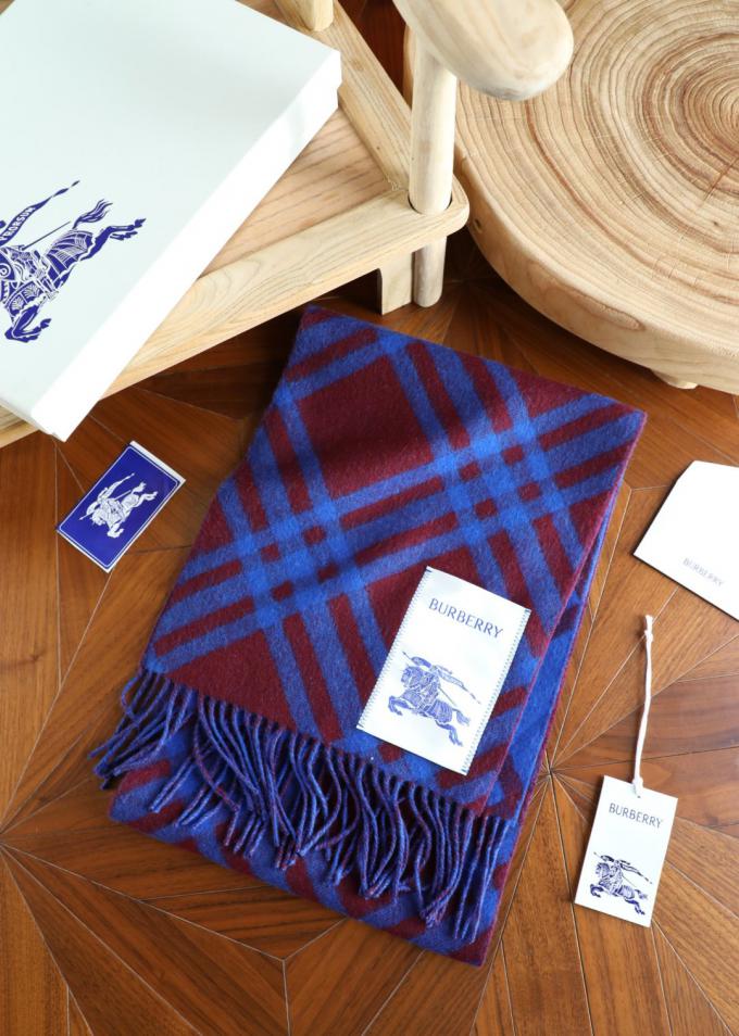 réplica,joyas,joyería,1:1,replica,fake,lujo,barato réplica,joyas,joyería,1:1,replica,fake,lujo,barato Bufanda con flecos y logotipo B de Burberry, 100 % cachemira, unisex (MG8TP)