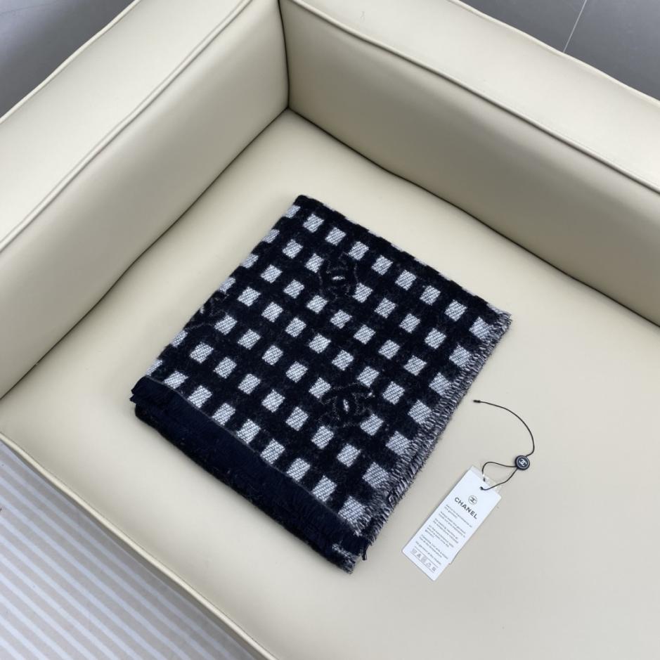 réplica,joyas,joyería,1:1,replica,fake,lujo,barato réplica,joyas,joyería,1:1,replica,fake,lujo,barato Bufanda a cuadros con el logotipo de Chanel (XP3NP)