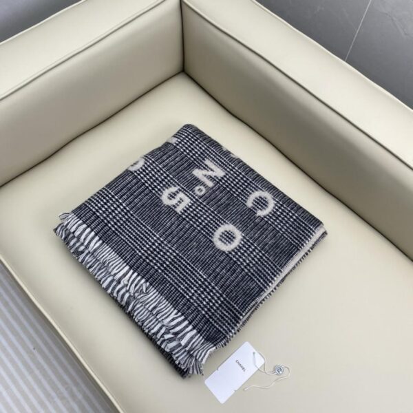 réplica,joyas,joyería,1:1,replica,fake,lujo,barato Bufanda a cuadros con el logotipo de Chanel (ZCA8E)