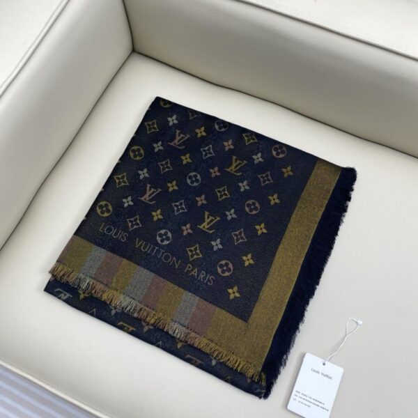 réplica,joyas,joyería,1:1,replica,fake,lujo,barato Chal con monograma LV So Shine (170I1)