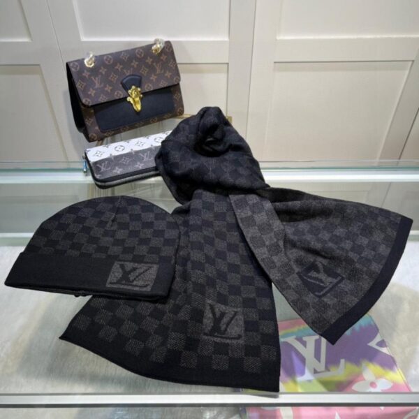 réplica,joyas,joyería,1:1,replica,fake,lujo,barato Sitio web oficial de Louis Vuitton: Conjunto de gorro y bufanda unisex de lana virgen y cachemira (U5KMQ)