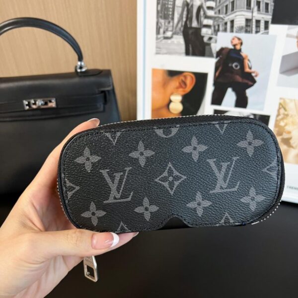 réplica,joyas,joyería,1:1,replica,fake,lujo,barato Nuevo producto, 17 colores, estuche grande para gafas, nuevo estuche para gafas WOODY de Louis Vuitton, estuche para gafas de sol código G10654 (AXYF7)