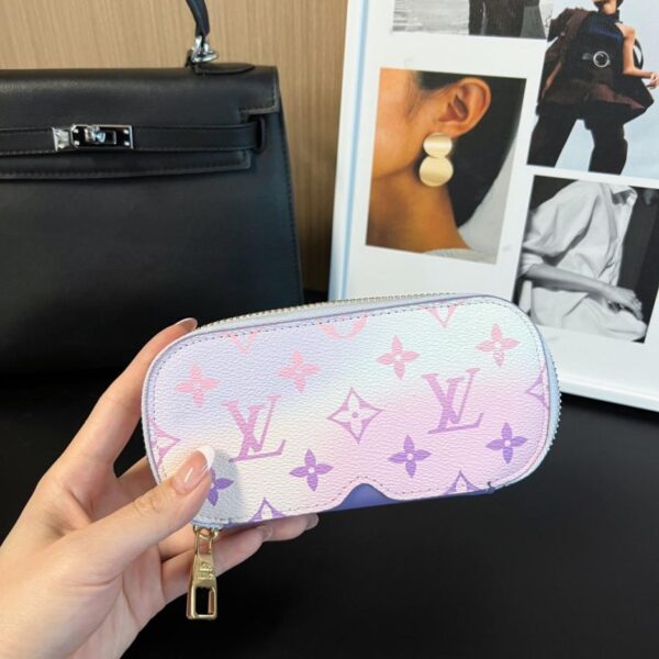 réplica,joyas,joyería,1:1,replica,fake,lujo,barato Nuevo producto, 17 colores, estuche grande para gafas, nuevo estuche para gafas WOODY de Louis Vuitton, estuche para gafas de sol código G10654 (EKZLJ)