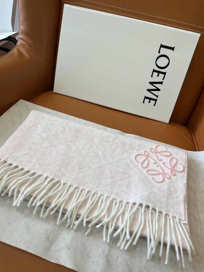 réplica,joyas,joyería,1:1,replica,fake,lujo,barato réplica,joyas,joyería,1:1,replica,fake,lujo,barato Bufanda Loewe de lana y cachemir de doble faz con ribete en las esquinas que presenta un logotipo bordado Anagram con mechones (7S9U3)