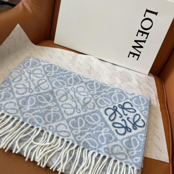 réplica,joyas,joyería,1:1,replica,fake,lujo,barato Bufanda Loewe de lana y cachemir de doble faz con ribete en las esquinas que presenta un logotipo bordado Anagram con mechones (VHVBQ).