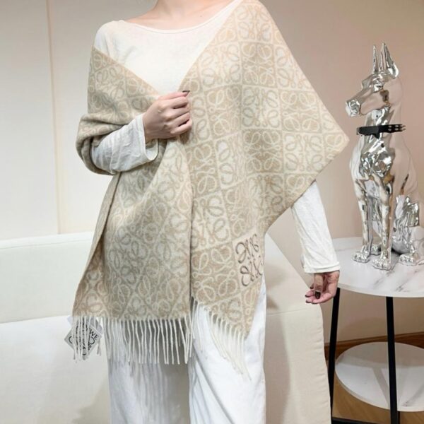 réplica,joyas,joyería,1:1,replica,fake,lujo,barato Patrón jacquard anagrama de doble cara de cinco colores de alta calidad de Loewe (5546K)
