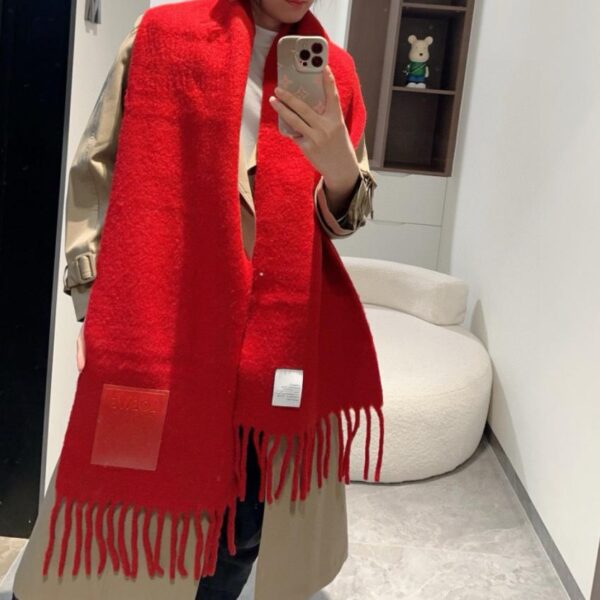 réplica,joyas,joyería,1:1,replica,fake,lujo,barato El nuevo pañuelo de mohair colorido de Loewe (C5BT3)