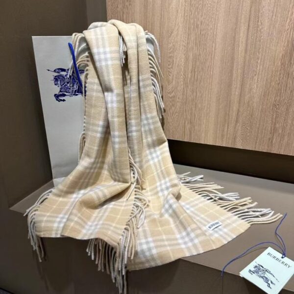 réplica,joyas,joyería,1:1,replica,fake,lujo,barato Bufanda de cachemir con borla grande Burberry (BXJ7A)
