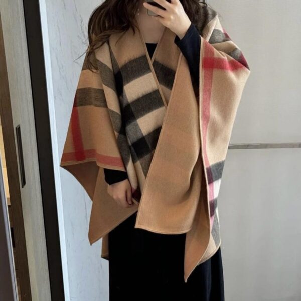 réplica,joyas,joyería,1:1,replica,fake,lujo,barato Capa reversible Burberry (NTATK)