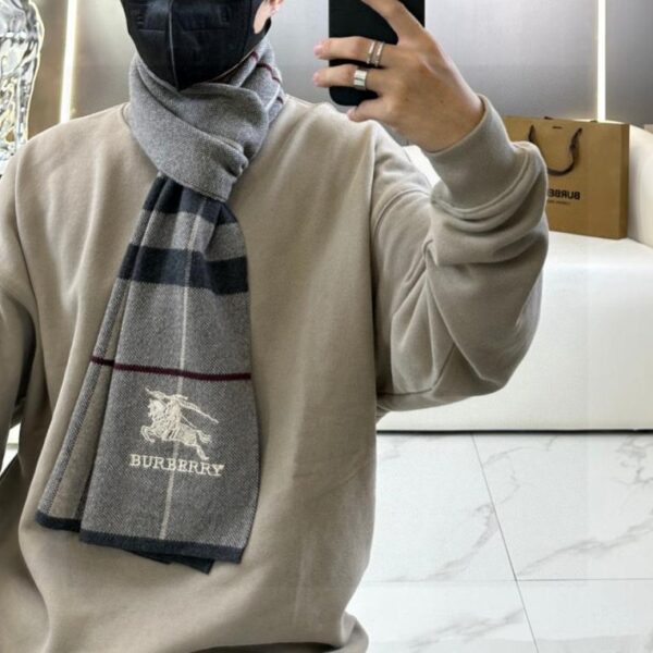 réplica,joyas,joyería,1:1,replica,fake,lujo,barato Bufanda premium para hombre de Burberry, clásico estampado de cuadros ecuestres (1A7A4)