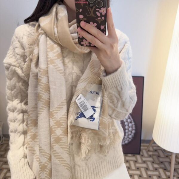 réplica,joyas,joyería,1:1,replica,fake,lujo,barato Bufanda larga Burberry con estampado de caballero (216FE)