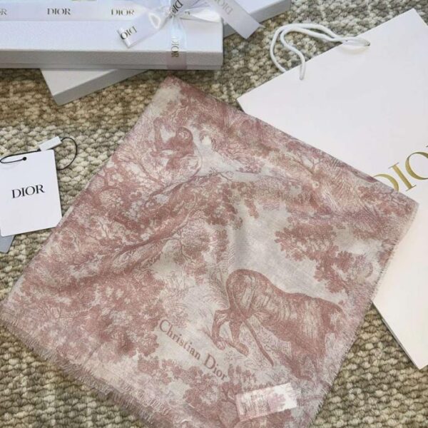 réplica,joyas,joyería,1:1,replica,fake,lujo,barato Nueva bufanda/chal de cachemir de seda con temática animal de la jungla UMMO9 de Dior.