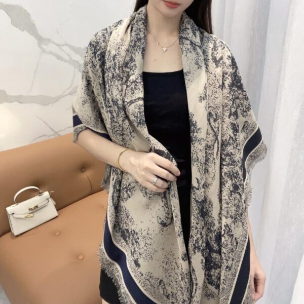 réplica,joyas,joyería,1:1,replica,fake,lujo,barato El último pañuelo de cachemir estilo boutique de Dior [D Jungle Animal Original Item 140] (ZQBS1)