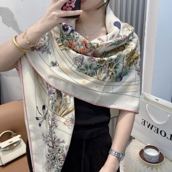 réplica,joyas,joyería,1:1,replica,fake,lujo,barato Pañuelo de seda Dior, 140 cm, confeccionado en pura seda y cachemir (3BT8L).