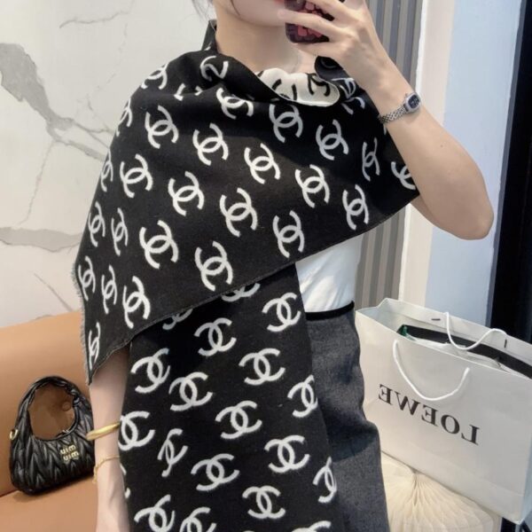 réplica,joyas,joyería,1:1,replica,fake,lujo,barato El nuevo pañuelo negro de Chanel (KCB)