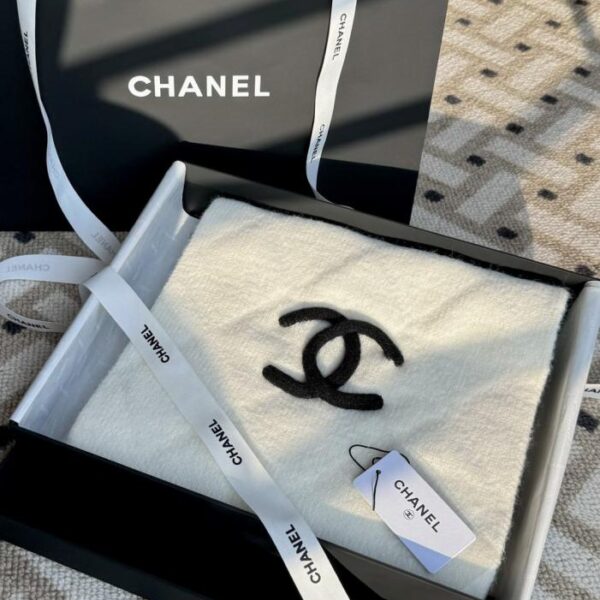 réplica,joyas,joyería,1:1,replica,fake,lujo,barato Bufanda reversible acolchada con estampado de piñas de Chanel (H0N8M)