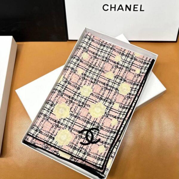 réplica,joyas,joyería,1:1,replica,fake,lujo,barato Nueva llegada de Chanel Otoño/Invierno: Tweed y Camelia – Bufanda larga reversible en tonos (ZFMGR)