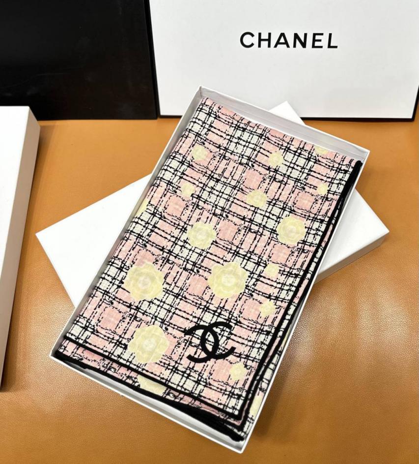 réplica,joyas,joyería,1:1,replica,fake,lujo,barato réplica,joyas,joyería,1:1,replica,fake,lujo,barato Nueva llegada de Chanel Otoño/Invierno: Tweed y Camelia – Bufanda larga reversible en tonos (ZFMGR)
