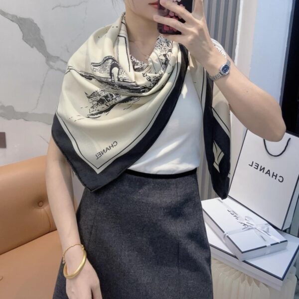 réplica,joyas,joyería,1:1,replica,fake,lujo,barato El último pañuelo de terciopelo de Chanel presenta un diseño clásico de camelia y un elegante estilo Coco (THCDL).