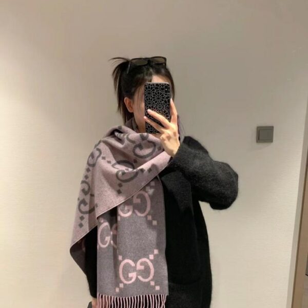 réplica,joyas,joyería,1:1,replica,fake,lujo,barato El último pañuelo clásico de GUCCI con doble G y borlas de jacquard (XWBG9)