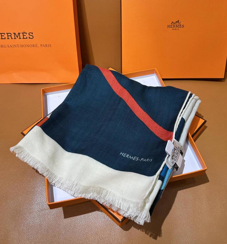 réplica,joyas,joyería,1:1,replica,fake,lujo,barato réplica,joyas,joyería,1:1,replica,fake,lujo,barato Pañuelo rectangular reversible de seda y cachemir Hermes Top Depart (1ZLHQ)