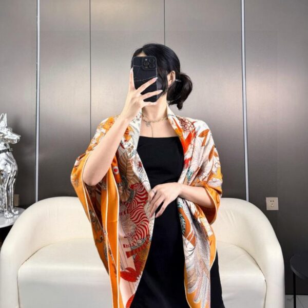 réplica,joyas,joyería,1:1,replica,fake,lujo,barato Chal reversible Hermès Celebración Amazónica de seda y lana con borde enrollado a mano y mezcla de cachemir y seda (LM9WU)