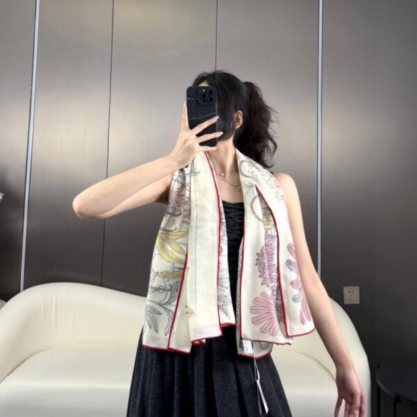 réplica,joyas,joyería,1:1,replica,fake,lujo,barato Pañuelo Hermès de cachemir y seda premium, reversible, mismo color (QBFSN)
