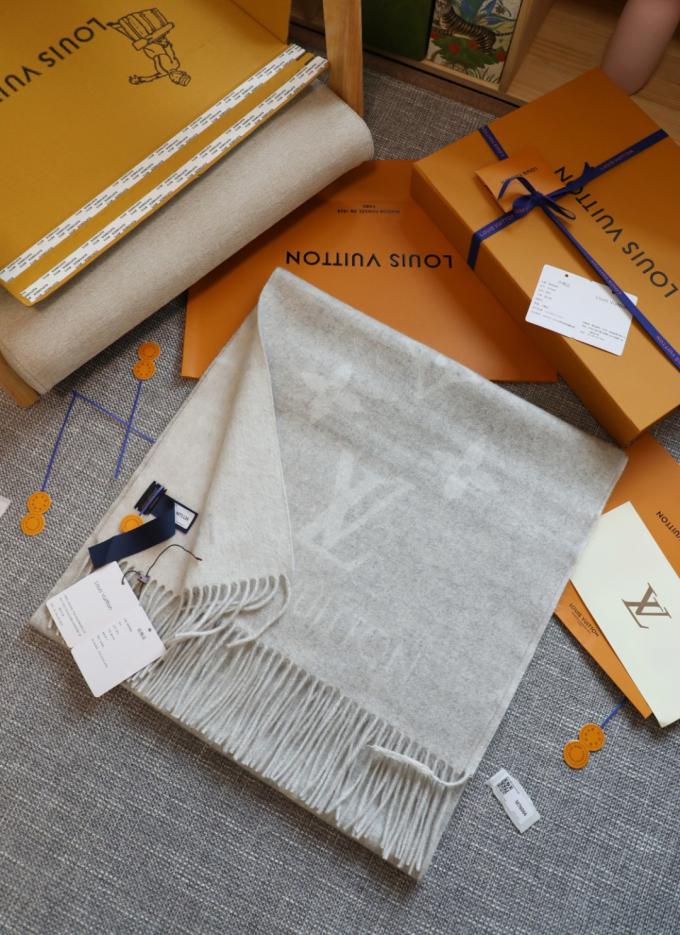 réplica,joyas,joyería,1:1,replica,fake,lujo,barato réplica,joyas,joyería,1:1,replica,fake,lujo,barato Confección original de LV, bufanda gruesa y cálida, costuras overlock de doble cara para evitar que se deshilache (J9M1A)