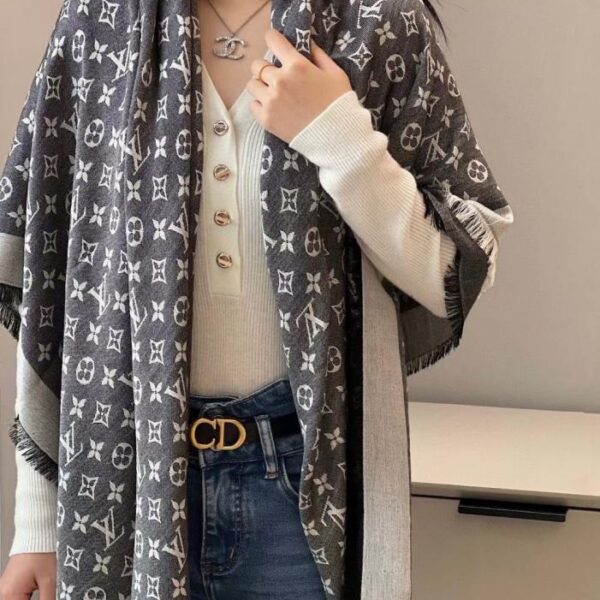 réplica,joyas,joyería,1:1,replica,fake,lujo,barato Pañuelo clásico LV negro y gris con sutil estampado Monogram jacquard (SYXCS)