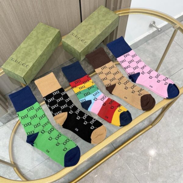 réplica,joyas,joyería,1:1,replica,fake,lujo,barato [Una caja contiene cinco pares] Calcetines Gucci de nueva colección, calidad boutique, 100% algodón (KW82J)