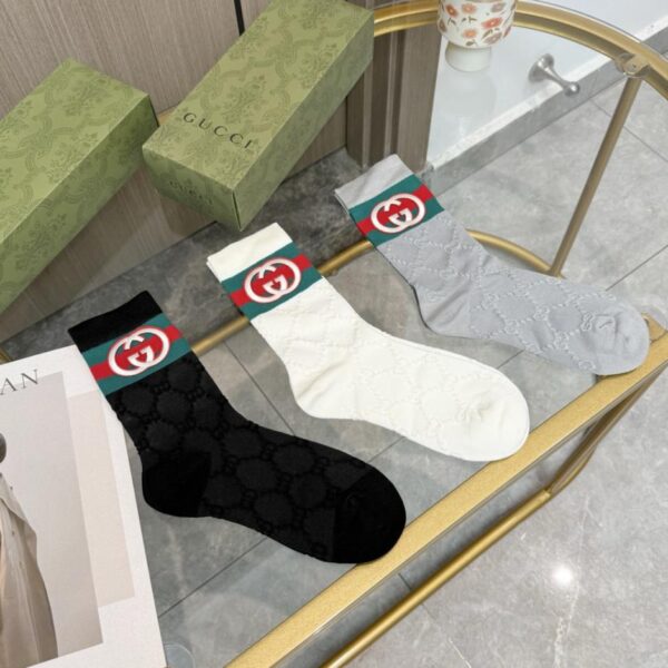 réplica,joyas,joyería,1:1,replica,fake,lujo,barato [Una caja contiene tres pares] Calcetines GUCCI de media caña de alta calidad (AI0HF)